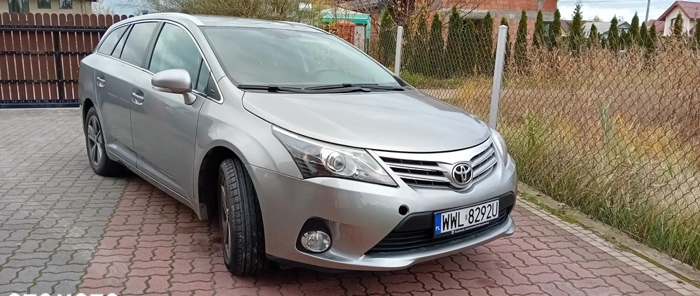 Toyota Avensis cena 43500 przebieg: 156000, rok produkcji 2014 z Zielonka małe 67